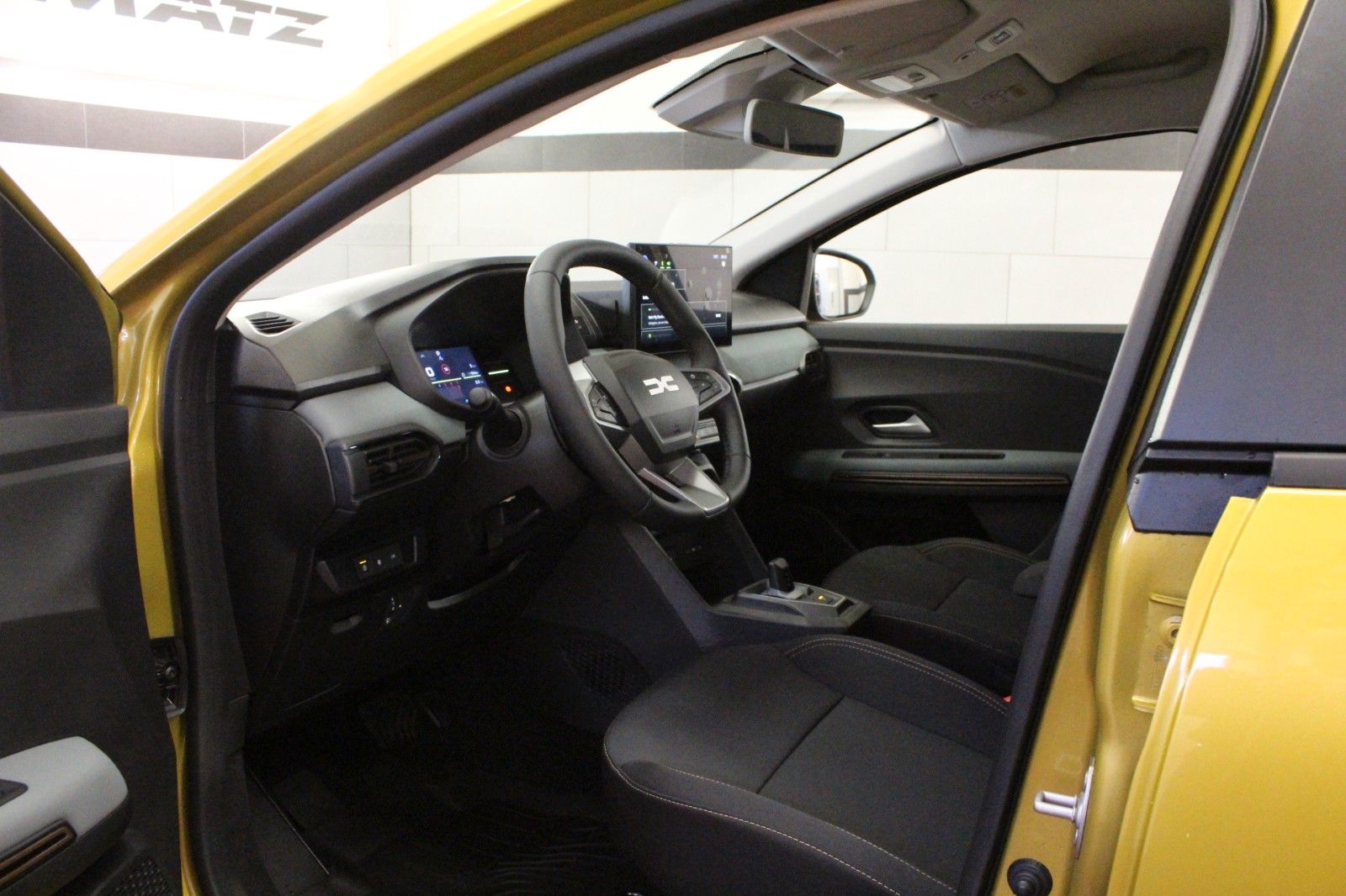 Fahrzeugabbildung Dacia Sandero Eco-G 120 Stepway Extreme+ Auto