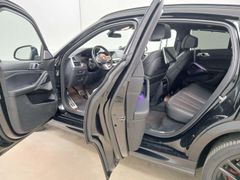 Fahrzeugabbildung BMW X6 40d xD M Sport B&W TV LUFT LASER MASSAGE SKY