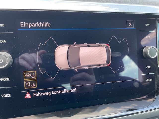 Polo Style AHK-abnehmbar Navi Digitales Cockpit