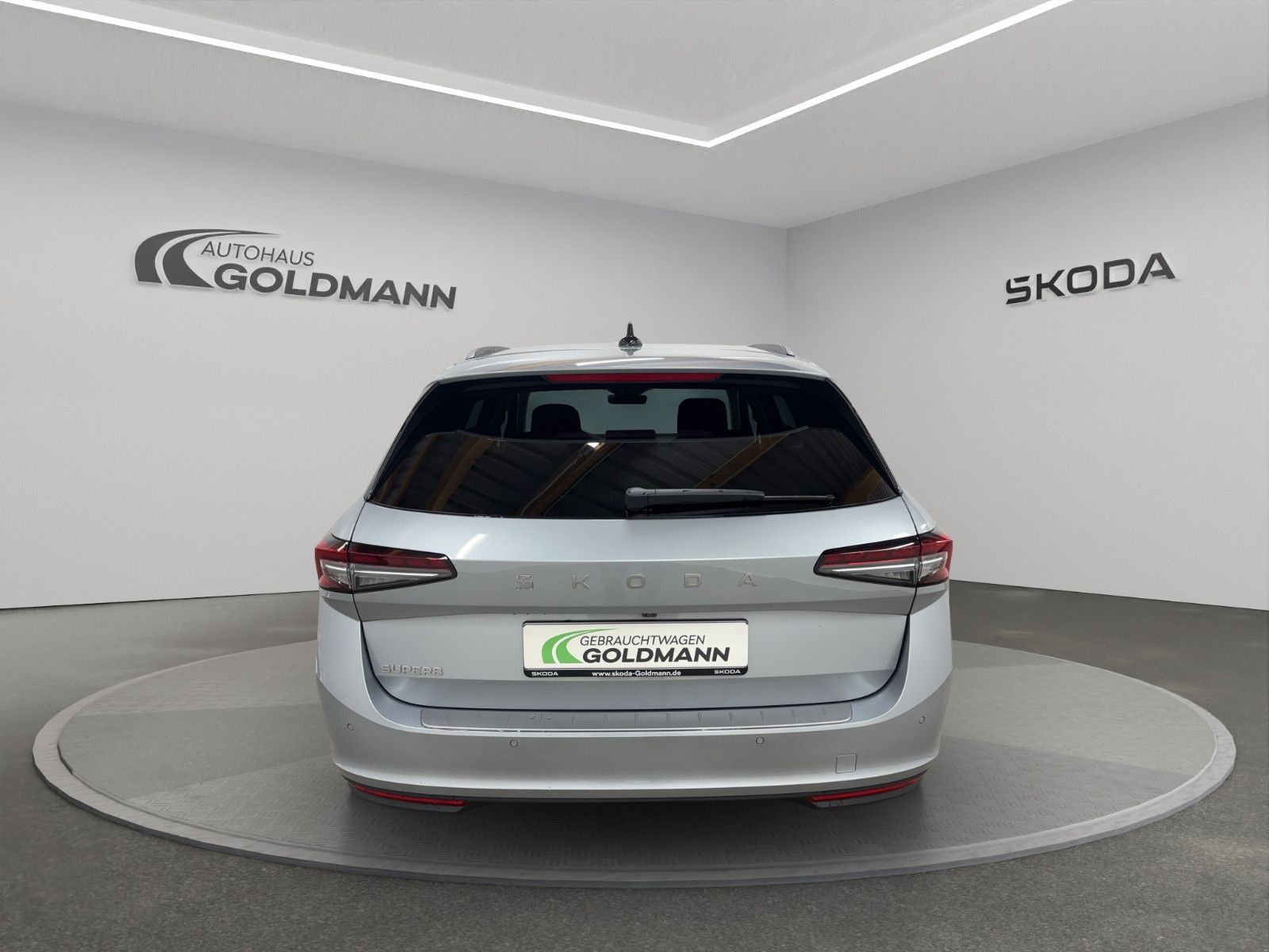 Fahrzeugabbildung SKODA Superb Combi 2.0 TDI 110kW DSG Selection