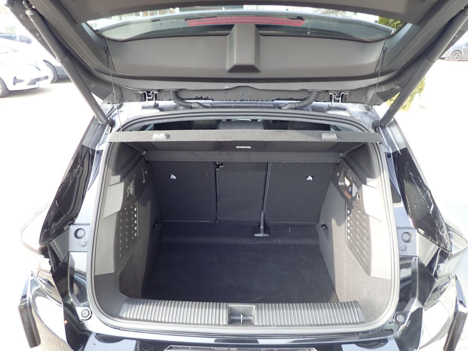 Fahrzeugabbildung Renault Scenic 100% ELEKTRISCH 220 LONG RANGE TECHNO