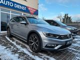 Volkswagen Passat Alltrack DSG 4MO*360KAM*AHK*NAPPA*LED*ACC - silberne Volkswagen Passat Alltrack