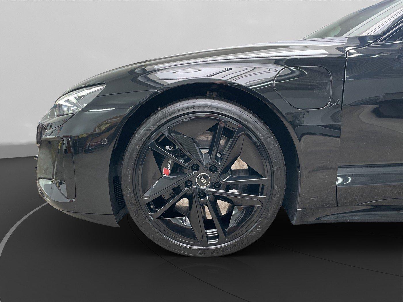 Audi e-tron GT quattro RFK SHZ MATRIX PANO B&O