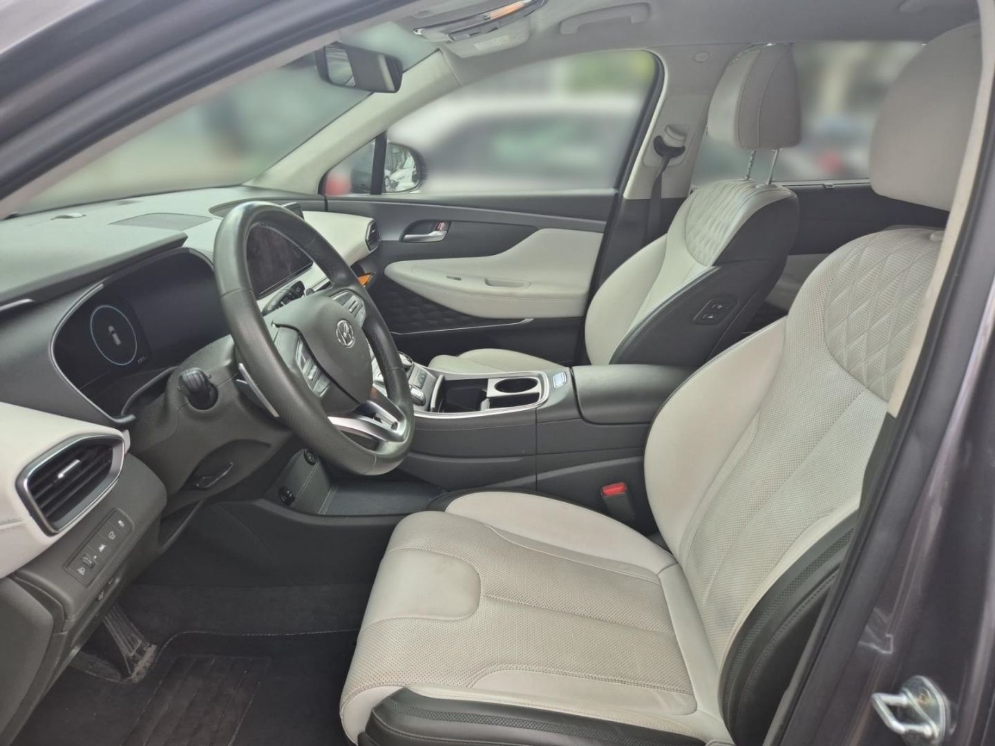 Fahrzeugabbildung Hyundai SANTA FE Signature 4WD, AHK, HUD Niveau Navi Led
