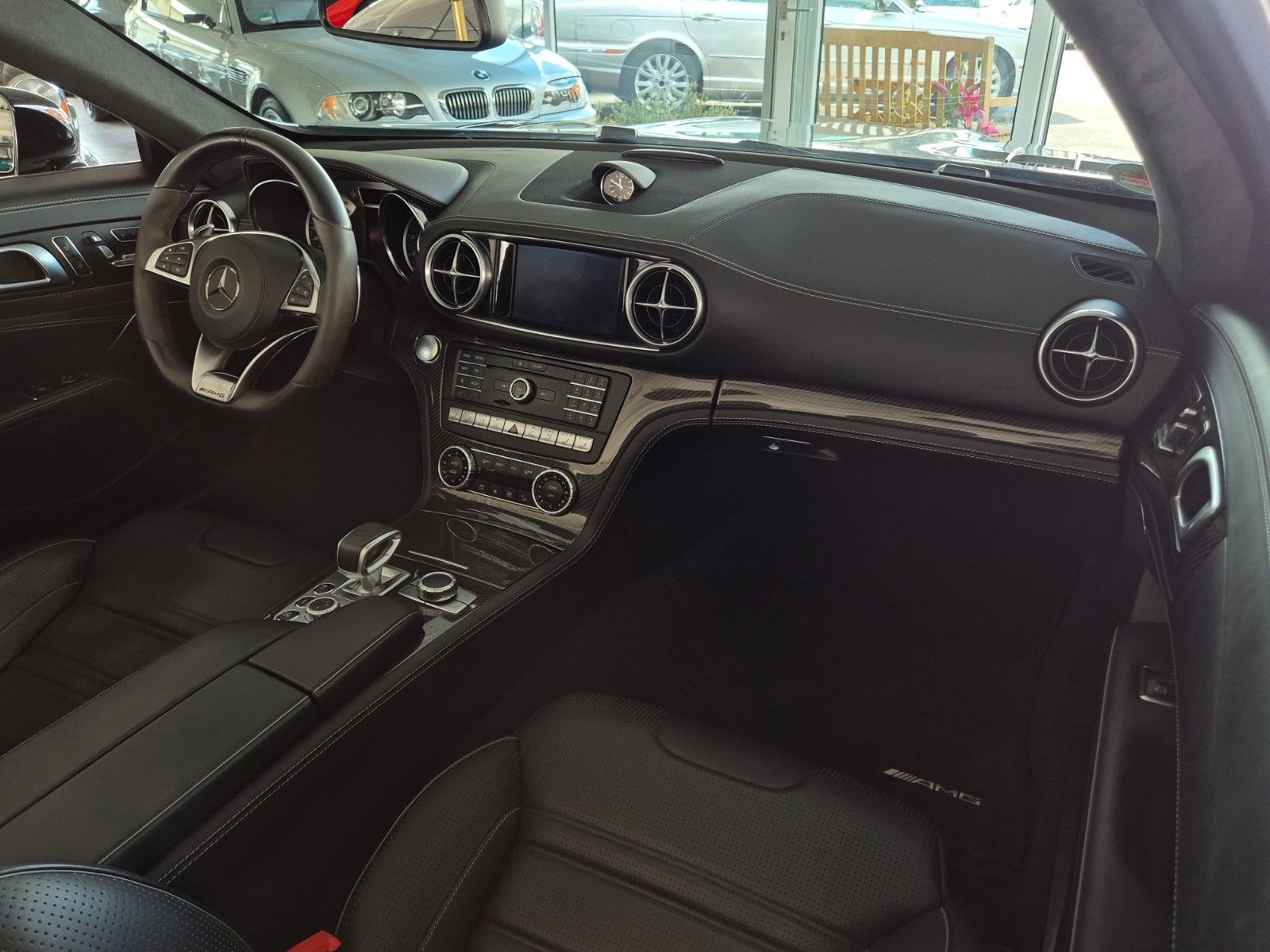 Fahrzeugabbildung Mercedes-Benz SL 63 AMG/Dt./AMG Driver/H&K/Pan./Massage/1A