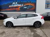 Volvo V40 Momentum/LED/Tempo/PDC/Navi/1 Hand - Volvo V40 Limousine Momentum mit Benzin-Antrieb