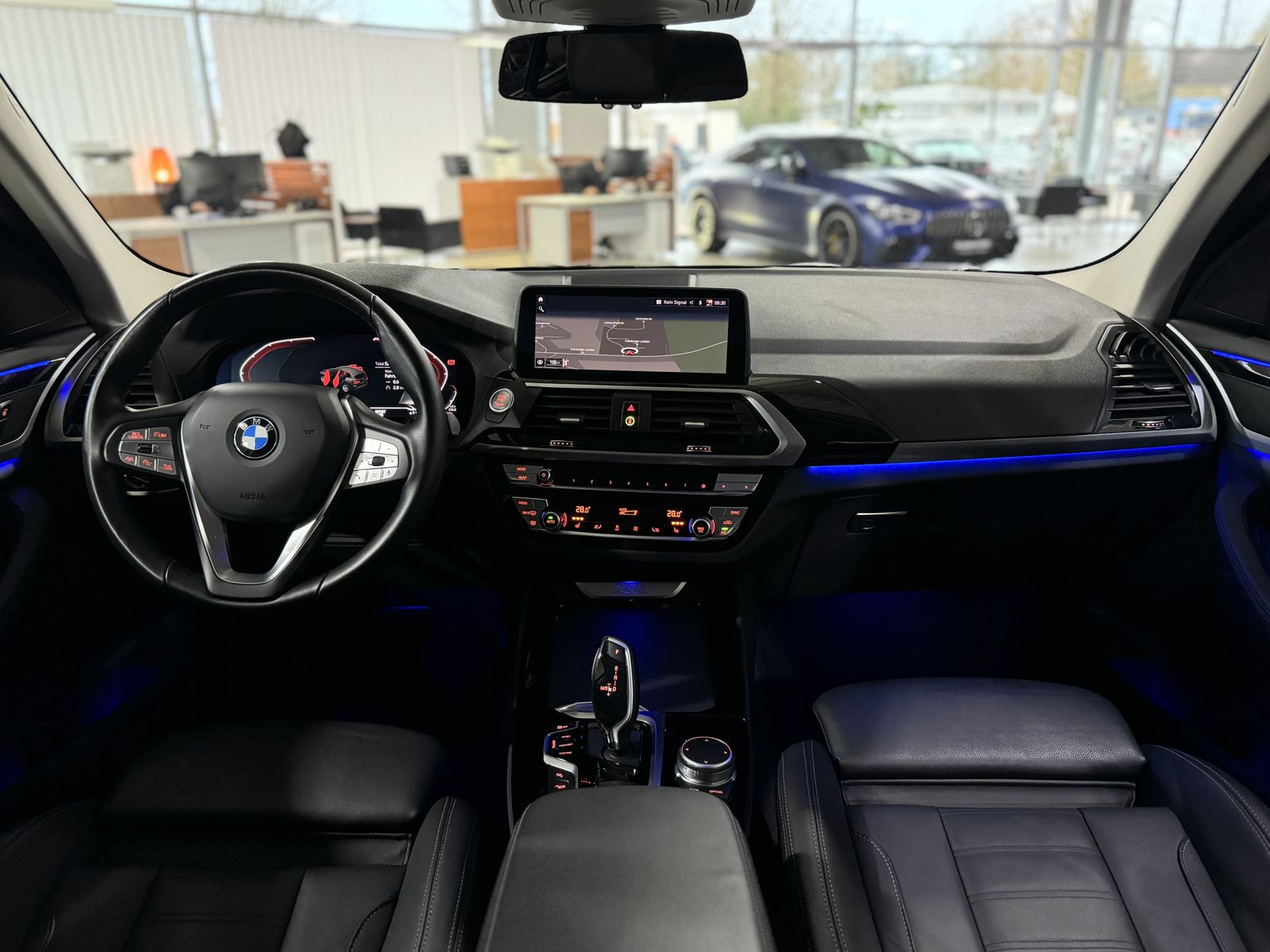 Fahrzeugabbildung BMW X3 xD30d xLine Kamera HUD DAB HiFi AHK Komfort