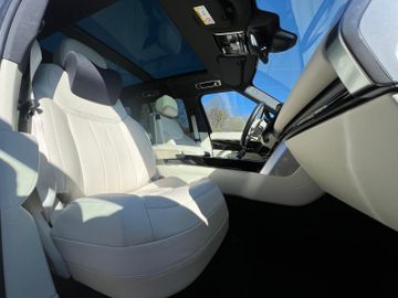 Land-Rover Range Rover - 11