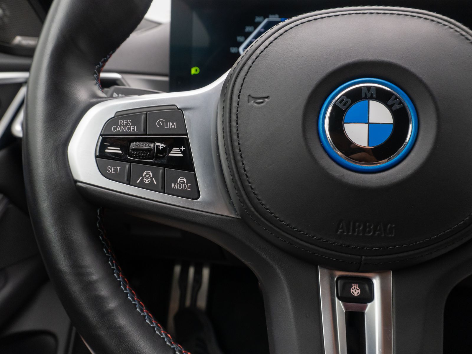Fahrzeugabbildung BMW i4 M50 360° HUD H/K Lenkrhzg ACC Fernlichtassist
