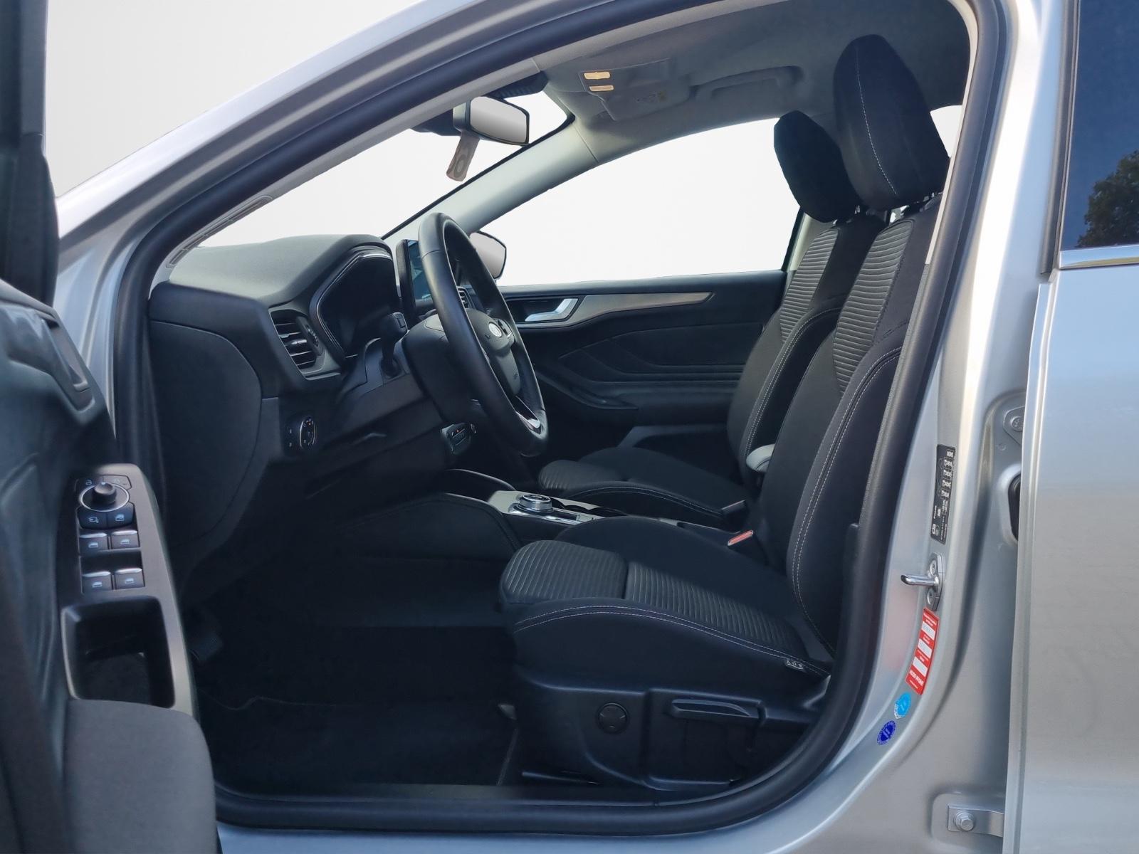 Ford Focus Turnier Titanium X*LED*1HD*ALU*ACC*PDC*SHZ