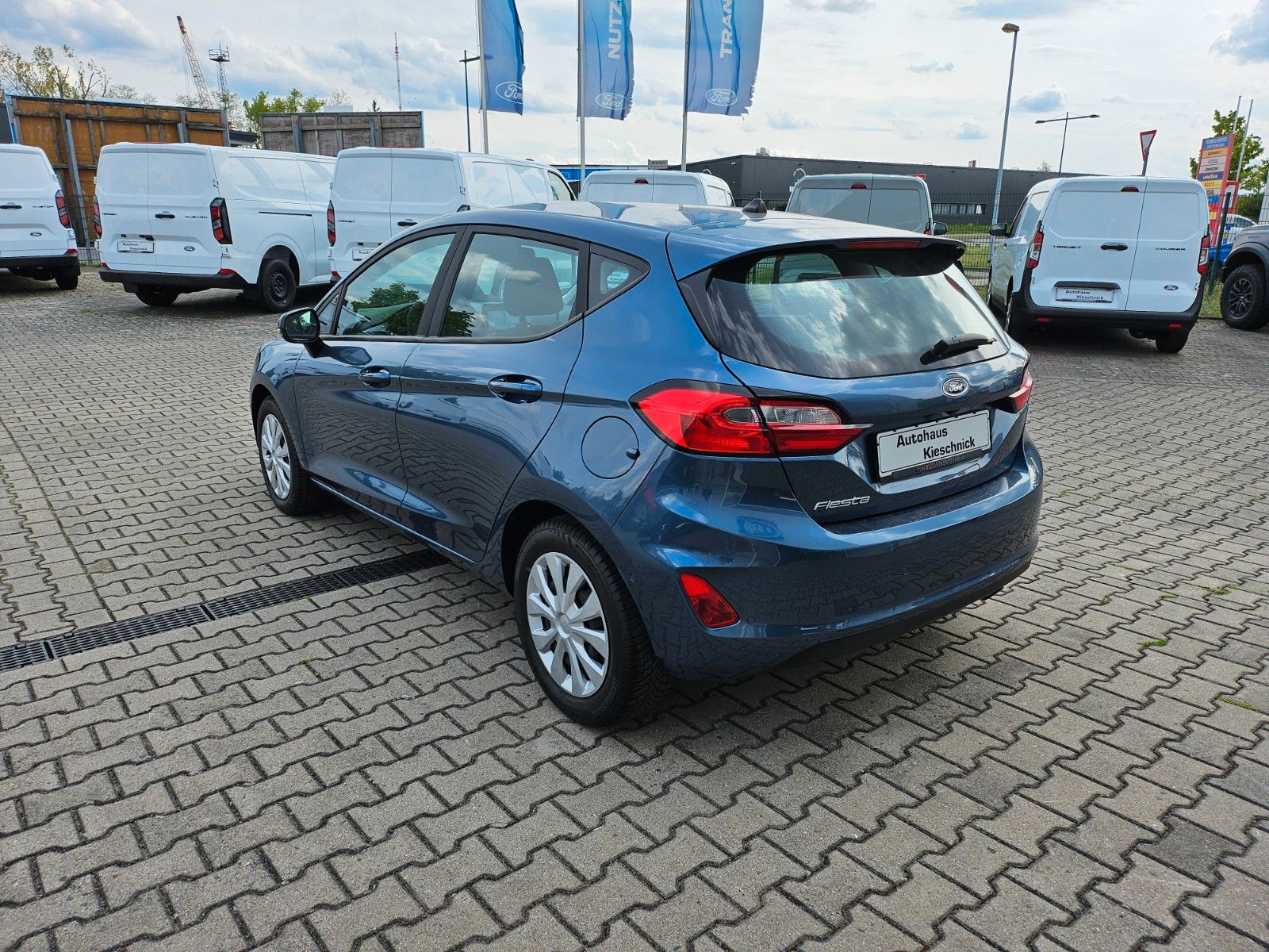 Fahrzeugabbildung Ford Fiesta Cool & Connect
