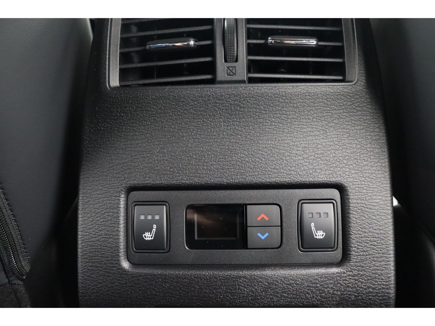 Fahrzeugabbildung Mitsubishi Plug-in Hybrid Outlander Diamant TOP Black mit L