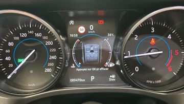 Jaguar F-Pace - 9