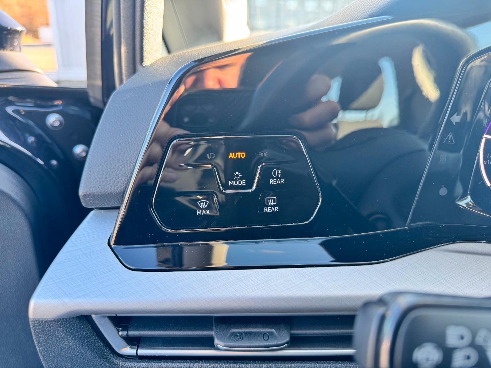 Volkswagen Golf VIII Lim. Life 2.0 TDI /LED/NAVI/AMBIENTE, миниатюра 21