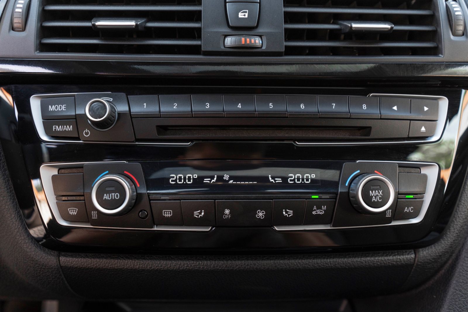 Fahrzeugabbildung BMW 430I Coupe M-Sport H&K LED CARPLAY ALC CARBON