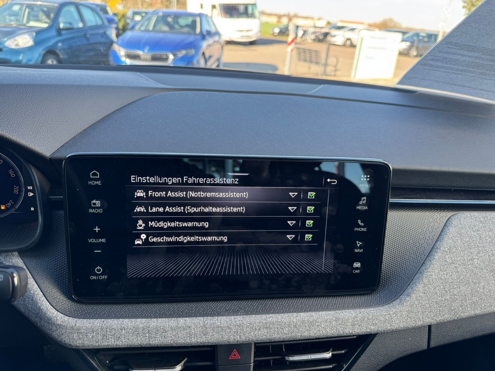 Fahrzeugabbildung SKODA Kamiq DSG*RFK*Matrix*NAVI*eHeck*Allwetter
