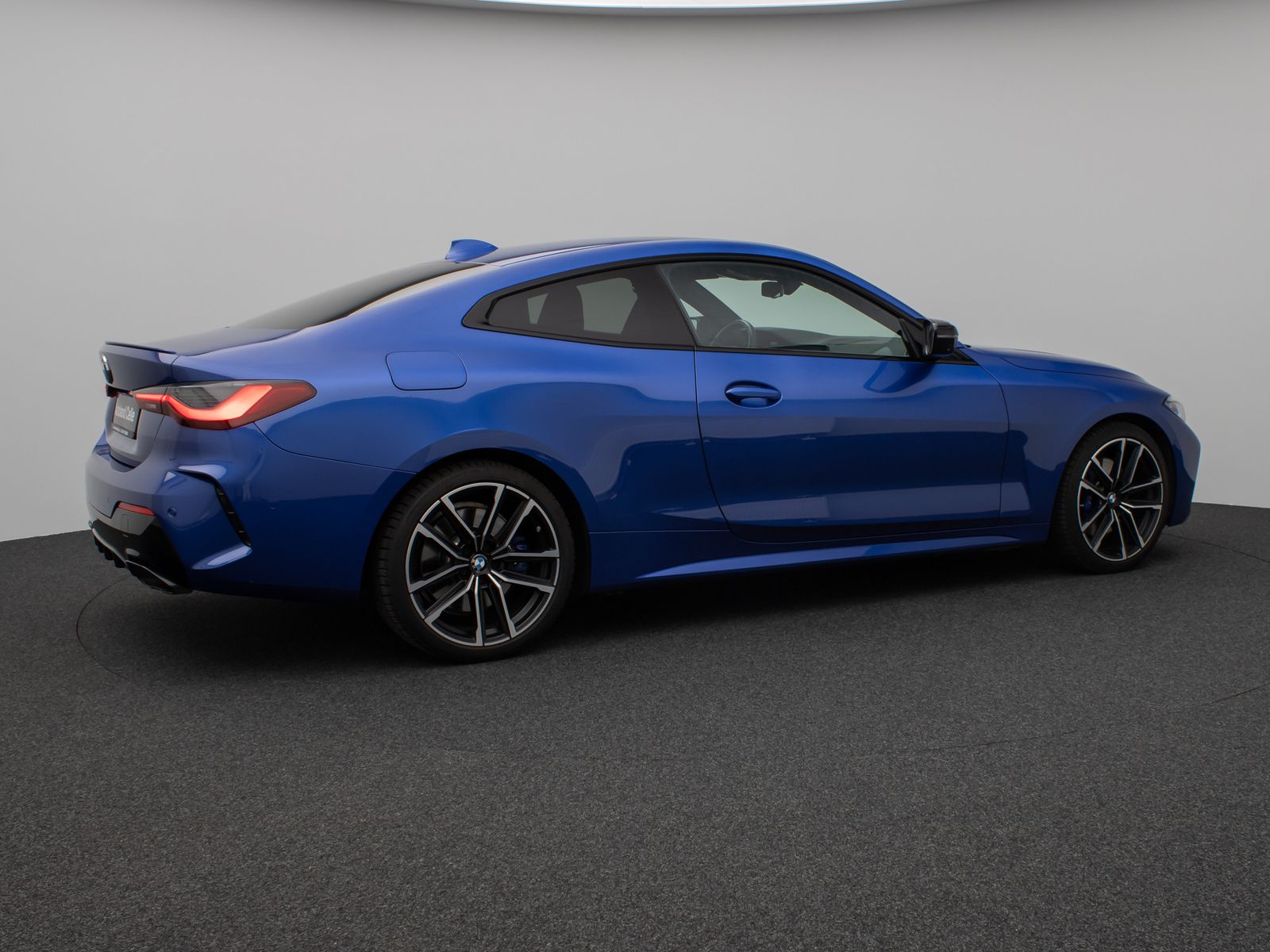 Fahrzeugabbildung BMW M440d xD Coupé 360°Glasdach HUD Laser DAB H/K