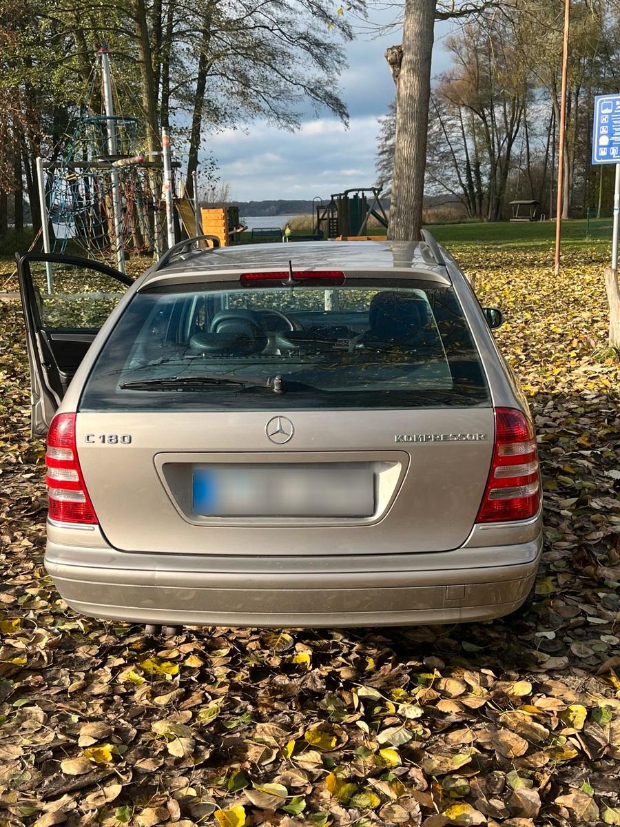 Mercedes-Benz C 180