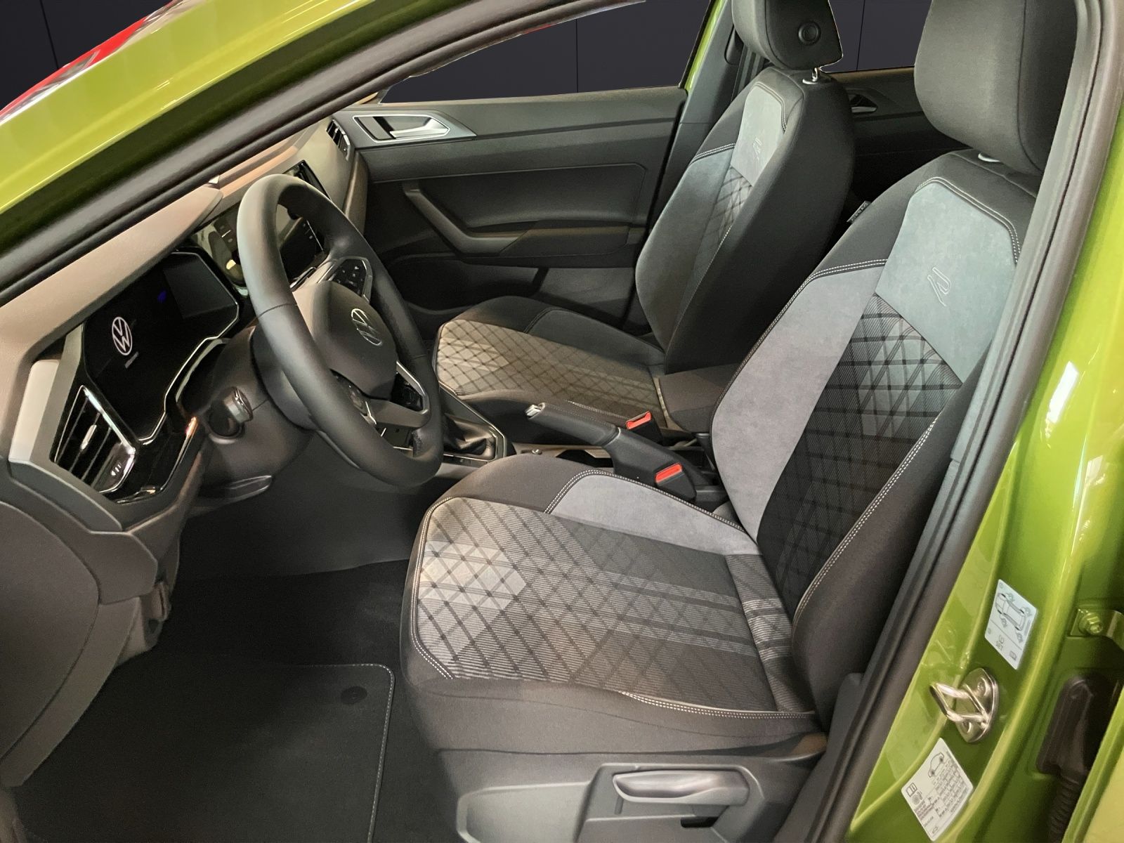 Fahrzeugabbildung Volkswagen Taigo R-Line Black-Style RearView