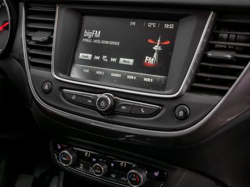 Opel Crossland 1.2 Innovation Tempomat Licht-Paket