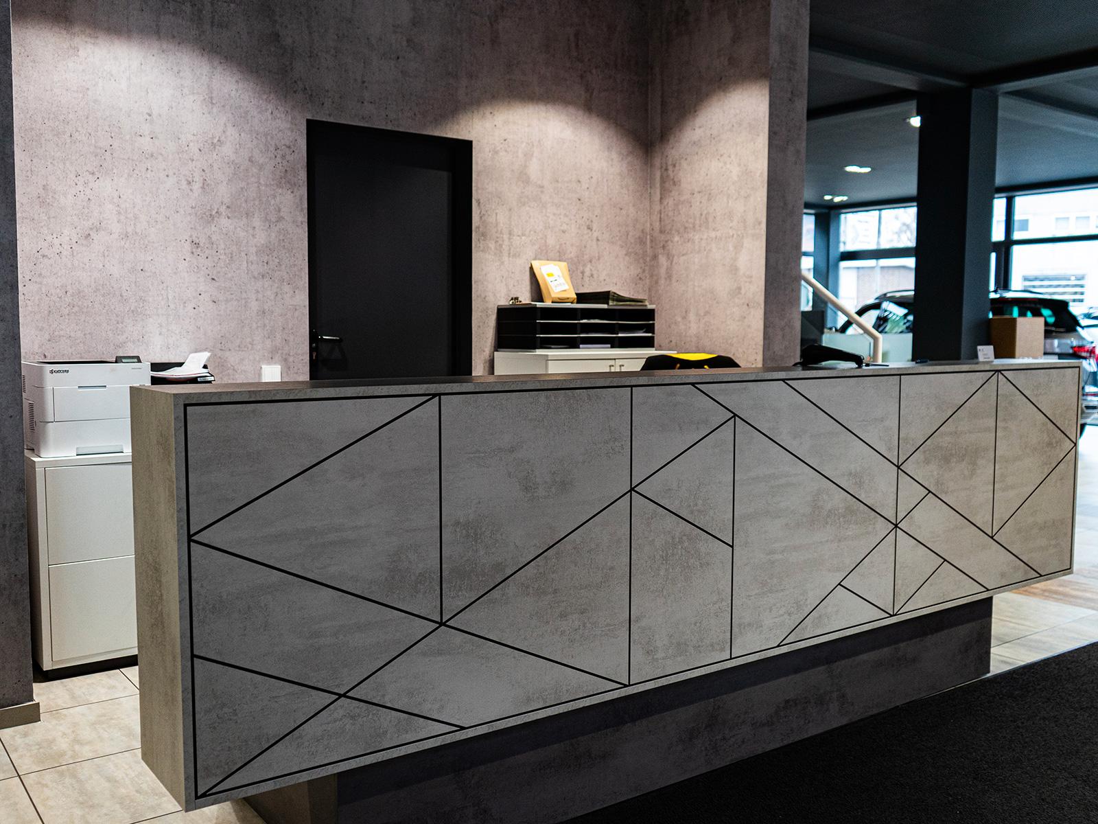 showroom-image-top