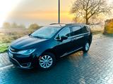 Chrysler Pacifica 3.6 Touring L*8-Sitze*ACC*Kam*Leder*TV - Chrysler Pacifica von privat