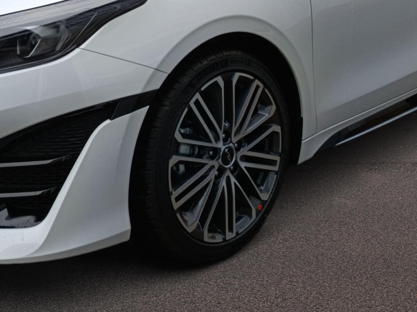 Kia ProCeed 1.5 T-GDI DCT GT-line Techno Perfor