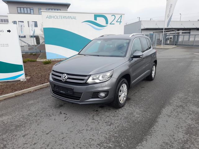 Volkswagen Tiguan 2.0 TDi Lounge 4Motion 1 Hand