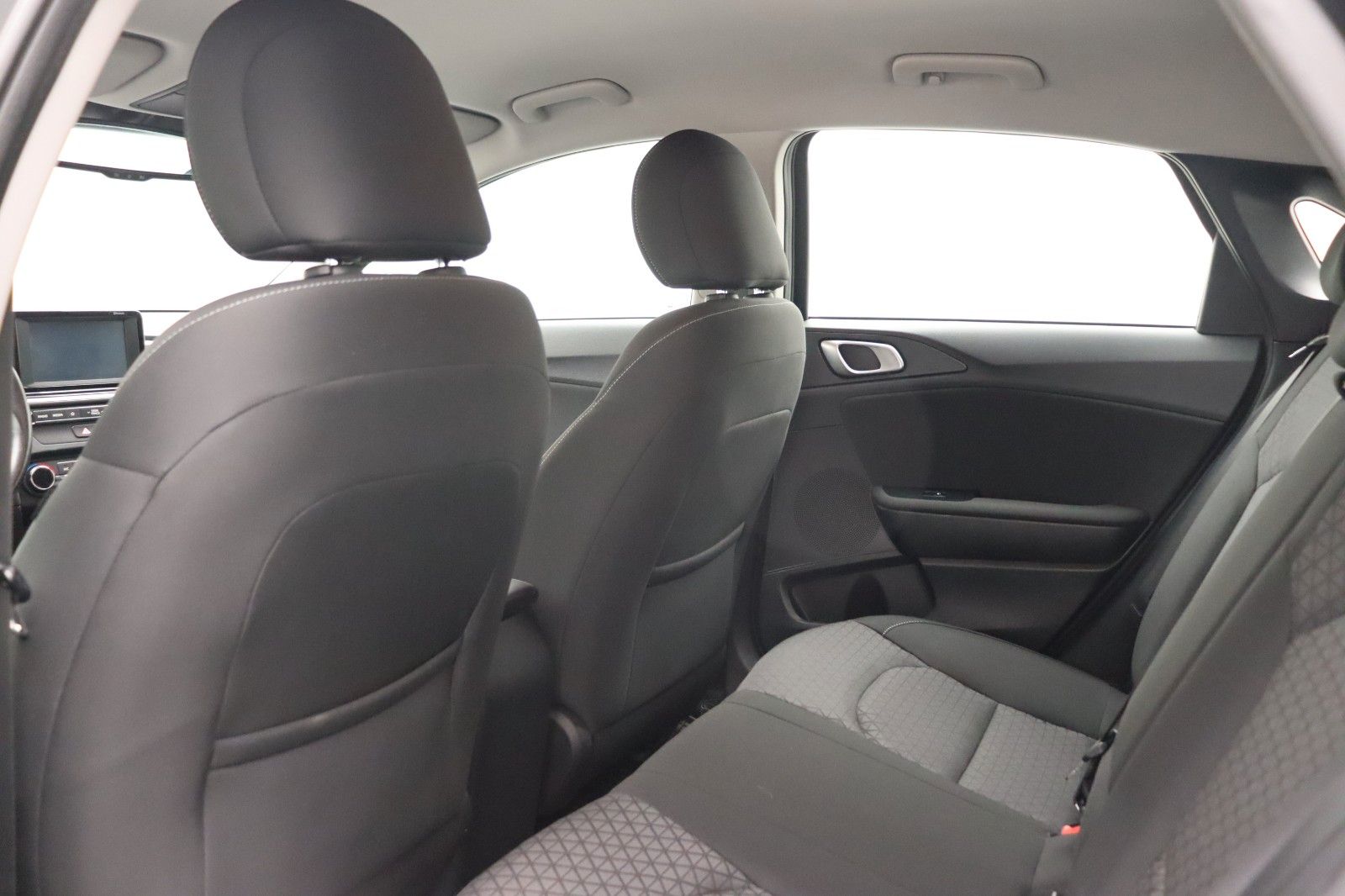 Fahrzeugabbildung Kia Ceed 1.4 TEMPO SHZ LDA