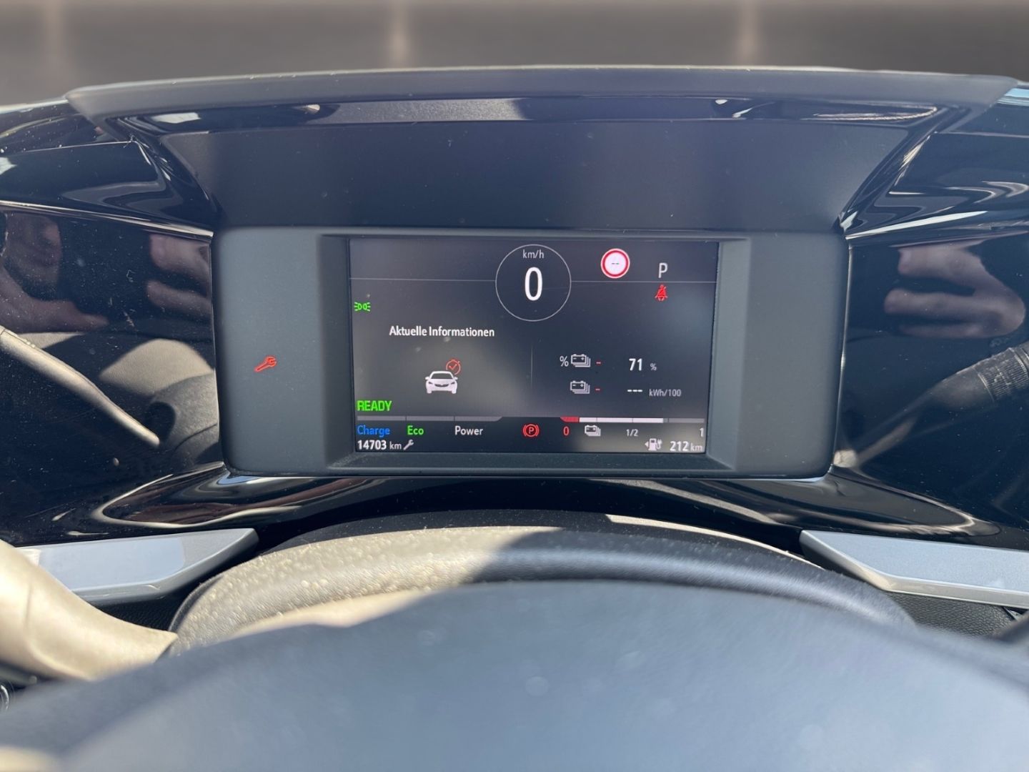 Fahrzeugabbildung Opel Mokka e Elegance Digitales Cockpit LED Apple Car