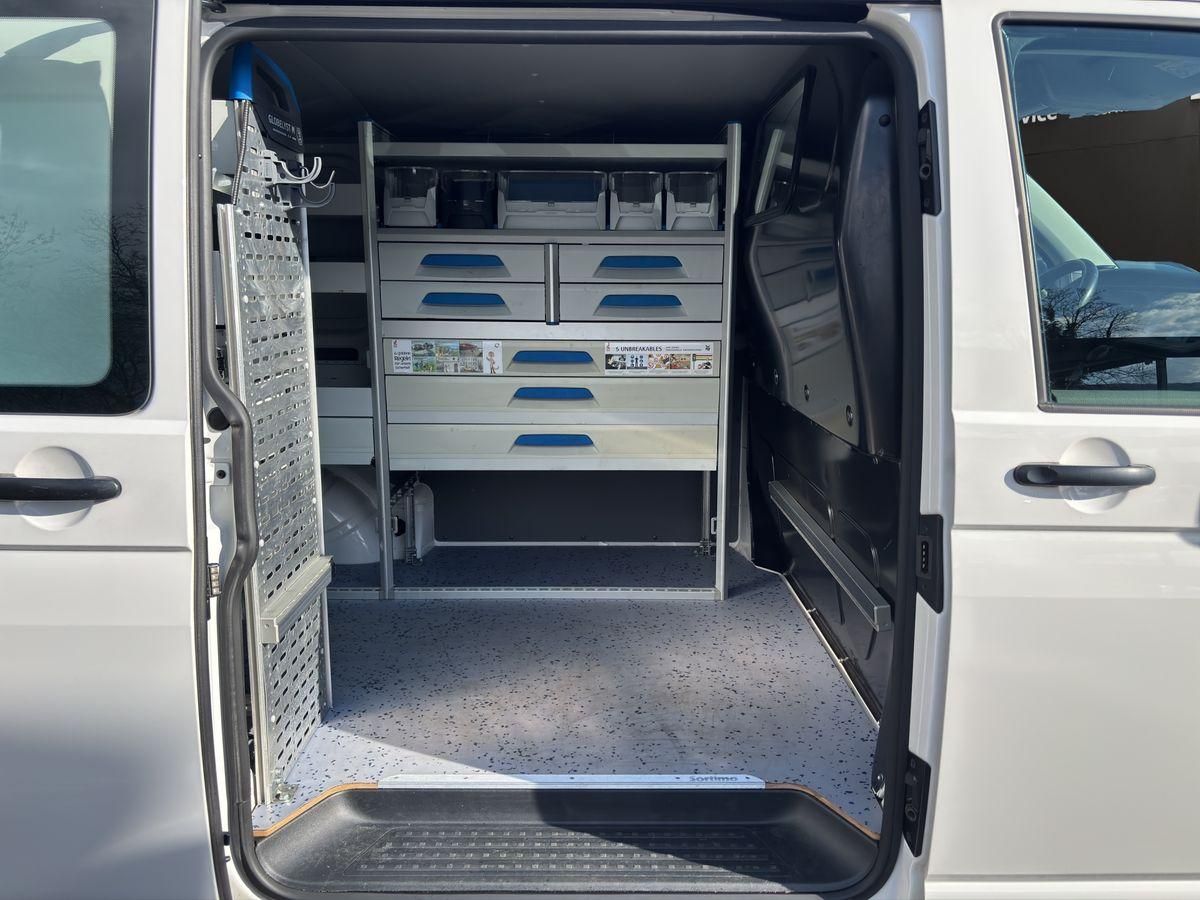 T6.1 Transporter 2.0 TDI DSG NAVI RFK LED ACC