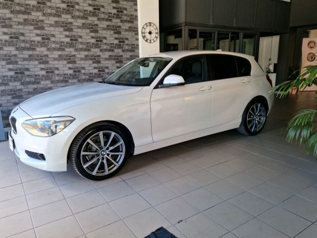 BMW Bmw 118 118d 5p. Urban