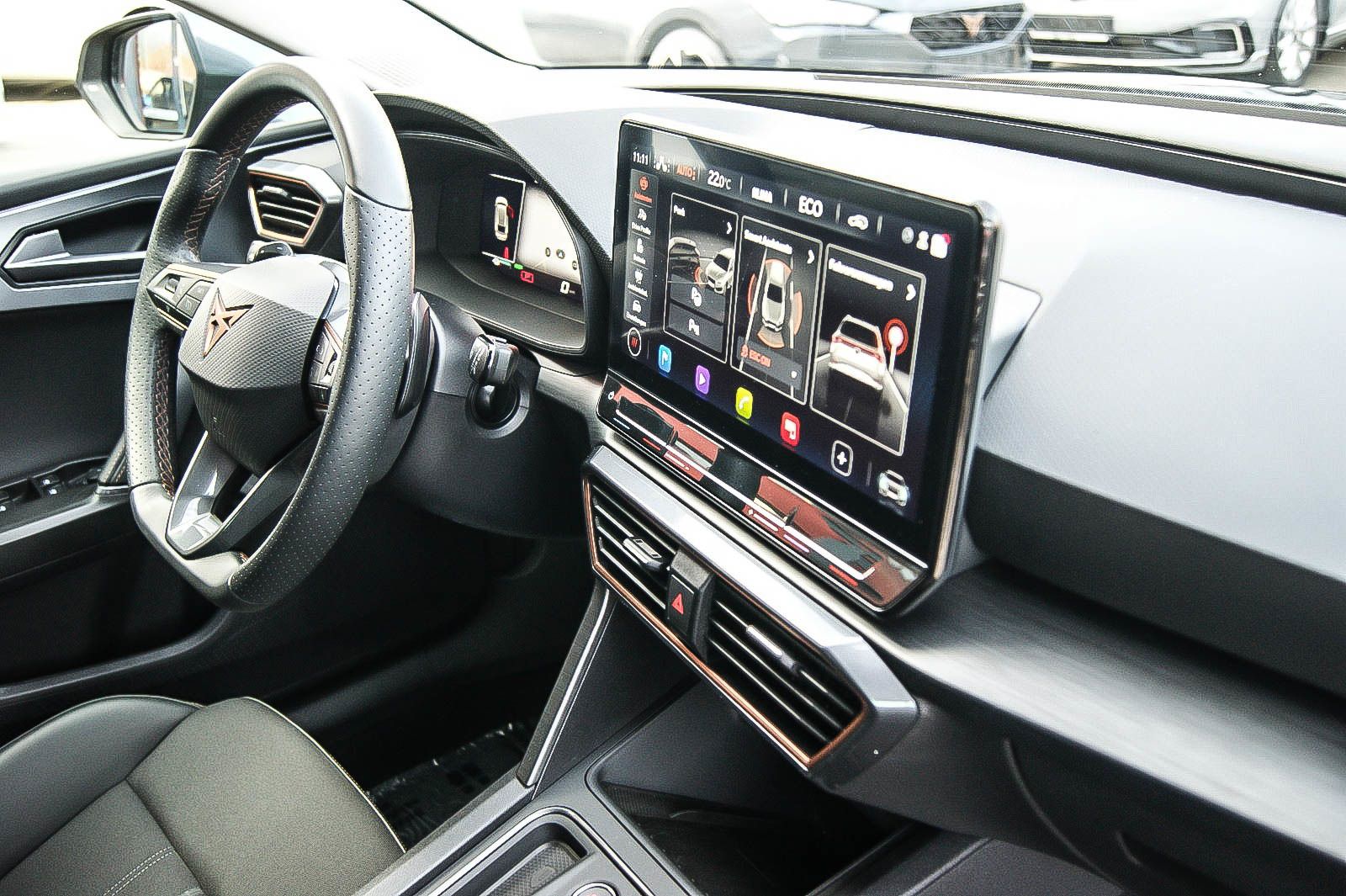 Fahrzeugabbildung CUPRA Leon Sportstourer e-HYBRID VIRTUAL ACC XL 1HAND