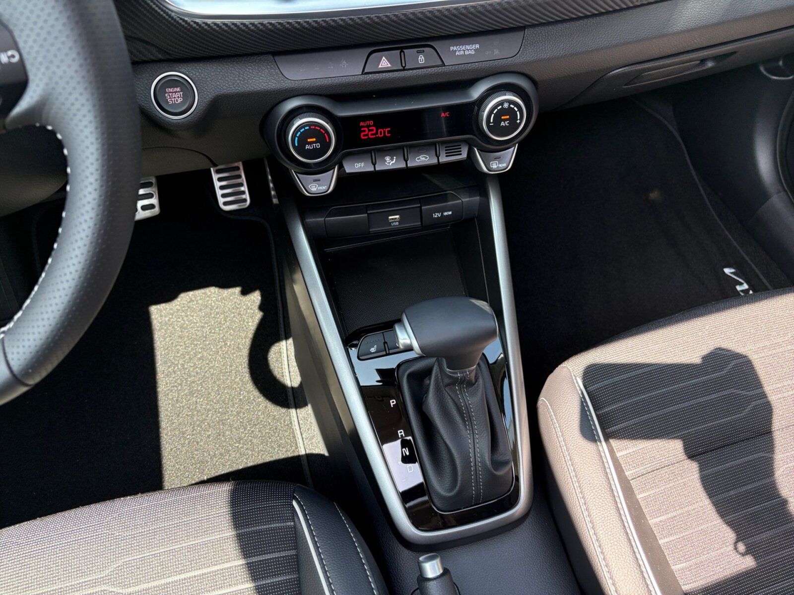 Fahrzeugabbildung Kia STONIC 1.0T 100 48V DCT GT-Line TECH GD AKTIONBC