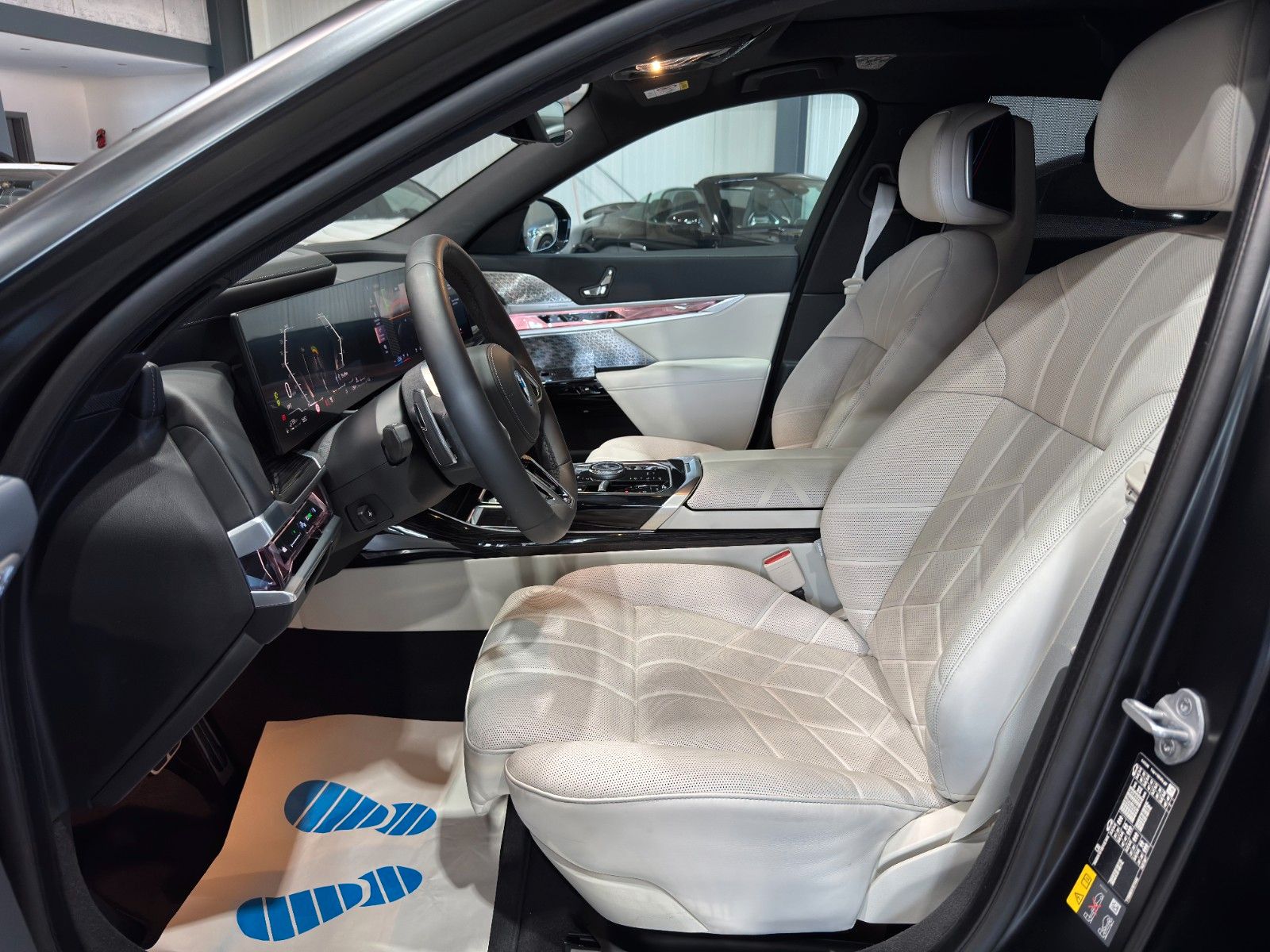 BMW 750/e/xDrive/M/Sport/TV/360*/3D foto 8