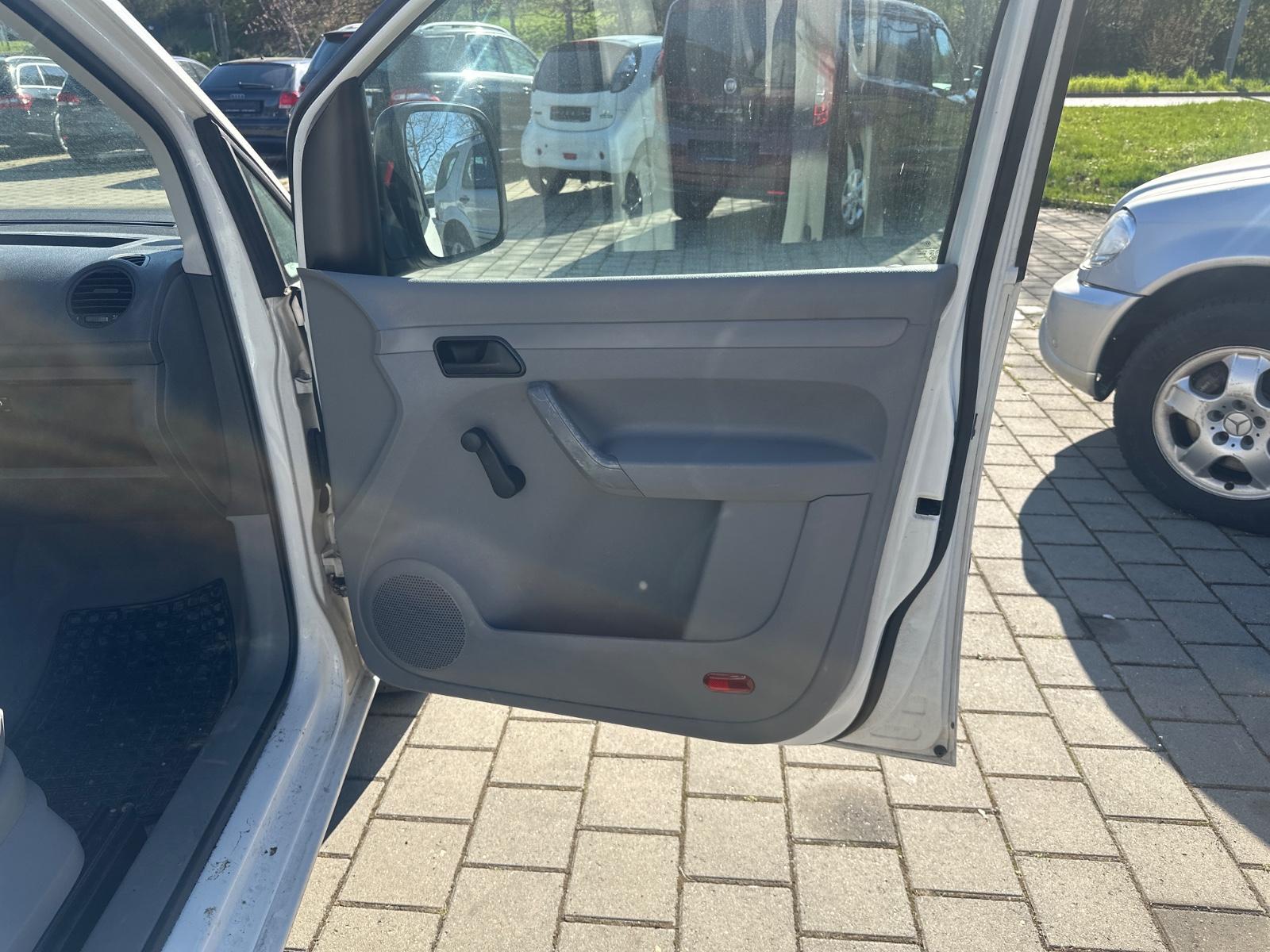 Volkswagen Caddy Kombi Benziner
