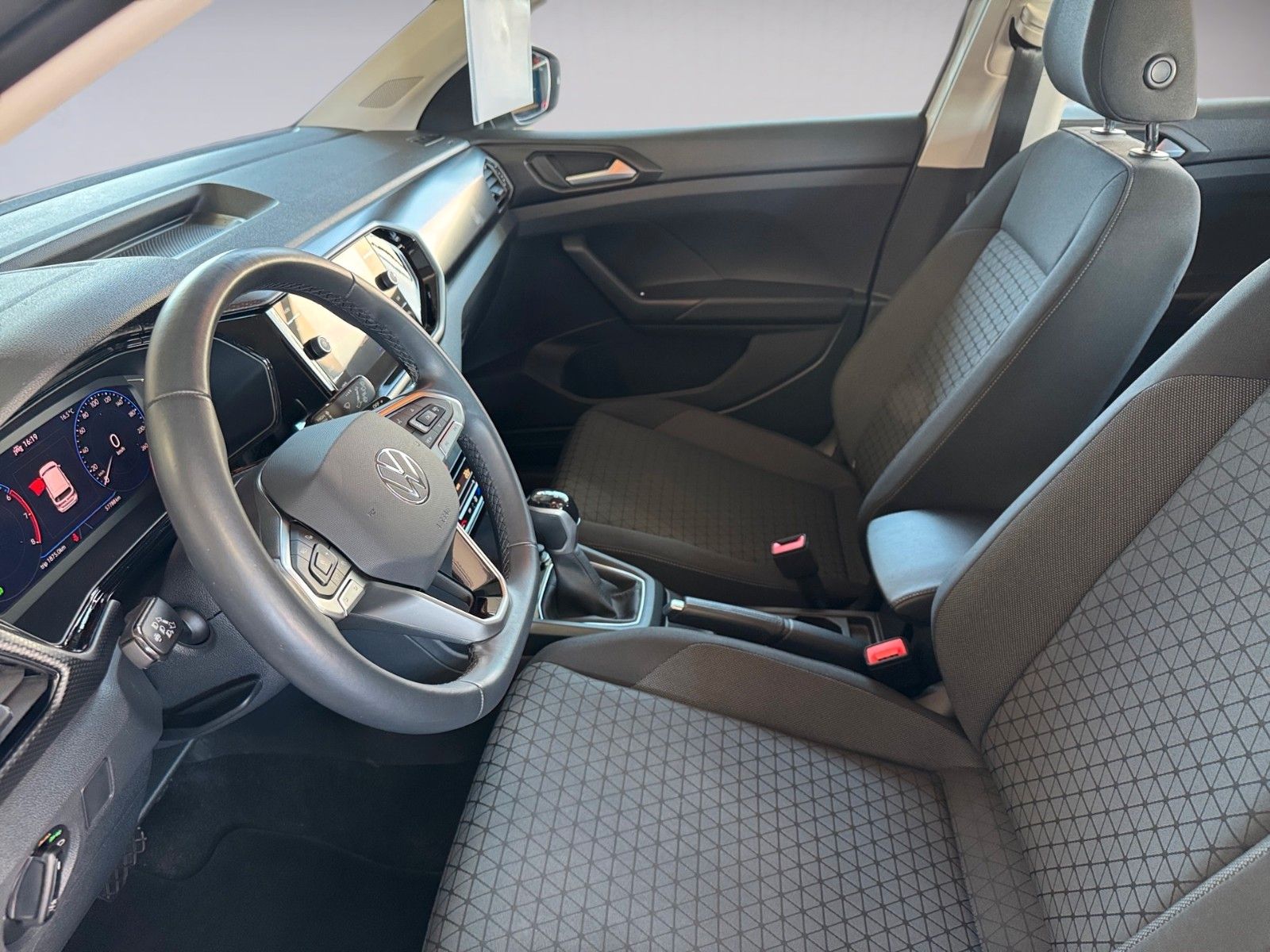 Fahrzeugabbildung Volkswagen T-Cross Life 1.5 TSI
