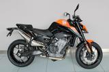 KTM 890 Duke orange 2022 - KTM 890 DUKE