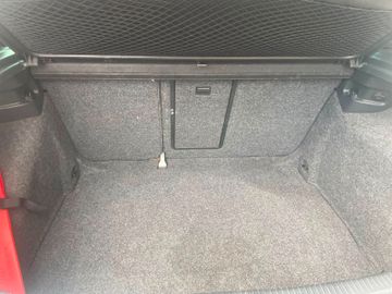 Volkswagen Golf - 11