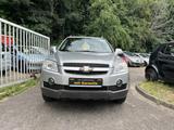 Chevrolet Captiva 2.4 LS 2WD*Tüv Neu*1 Hand*Top*Gepflegt* - Chevrolet Captiva in Essen