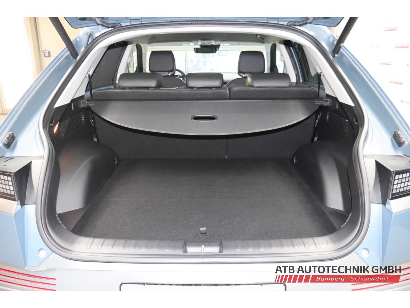 Fahrzeugabbildung Hyundai IONIQ 5 UNIQ 4WD 77,4 kWh Relax-Paket 20''LM-Fel