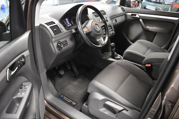 Volkswagen Touran - 6