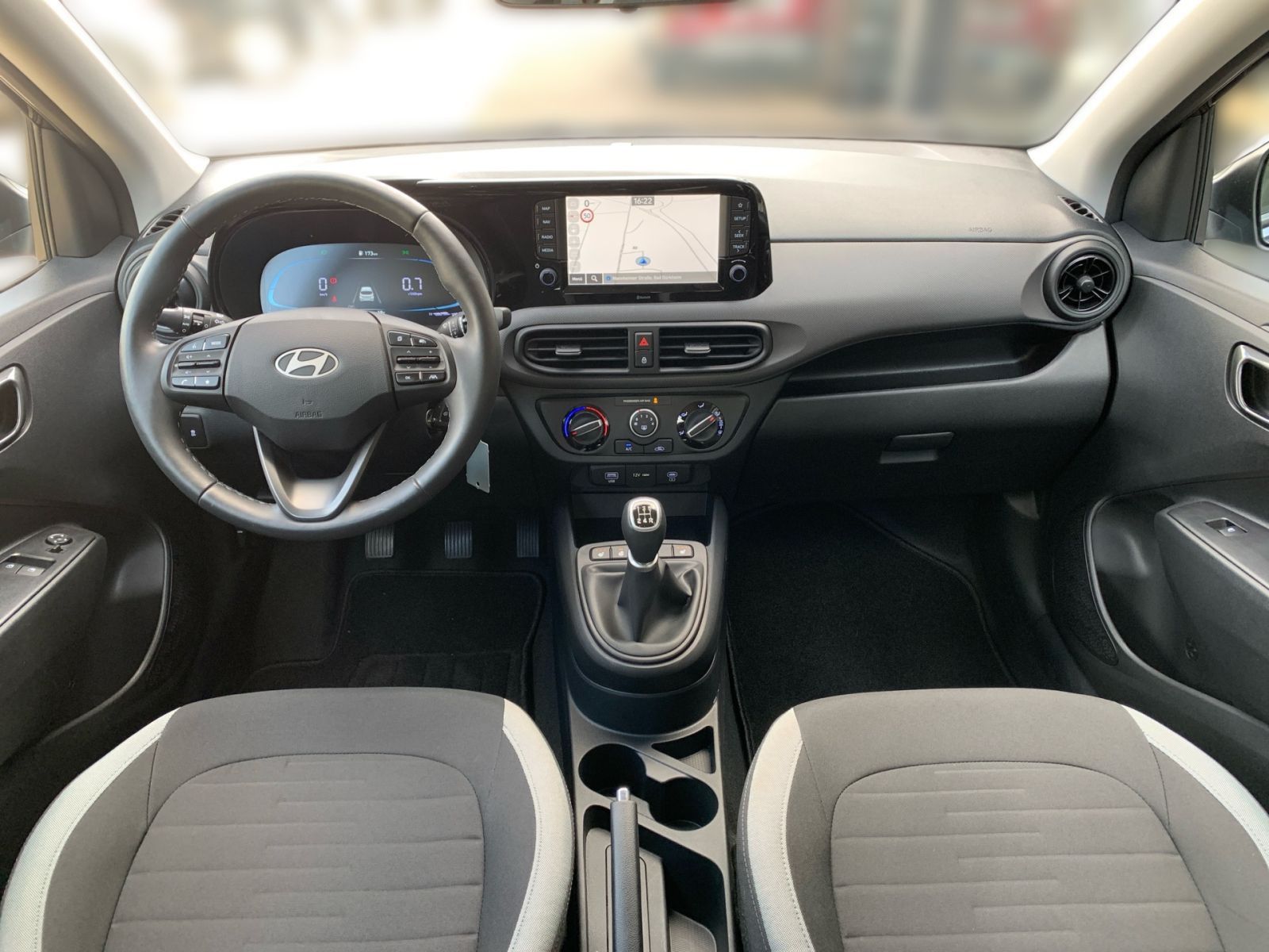 Fahrzeugabbildung Hyundai i10 1.2 Trend Navi