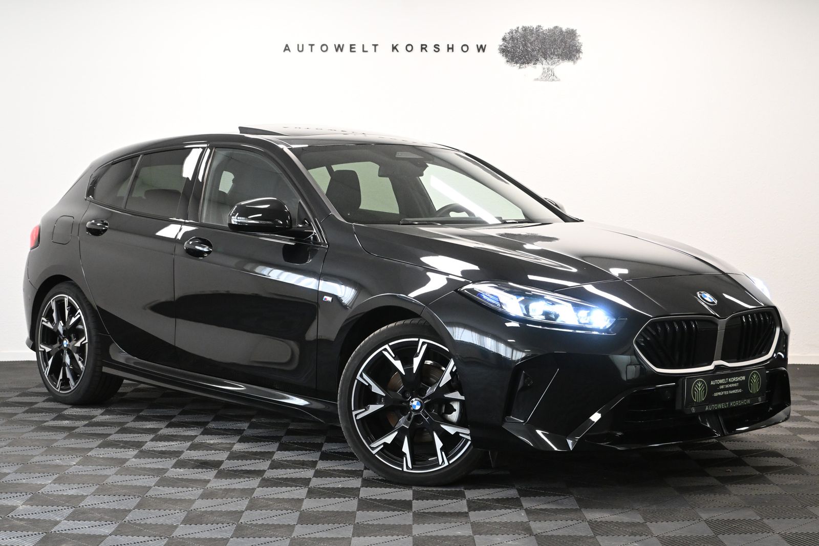BMW 118 d M Sport *PANO *LED *KAMERA *LC PLUS