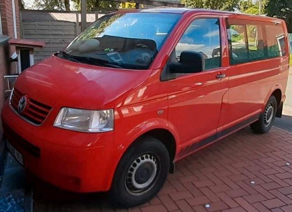 Volkswagen VW T5  Transporter 2,5 TDI  7-Sitzer