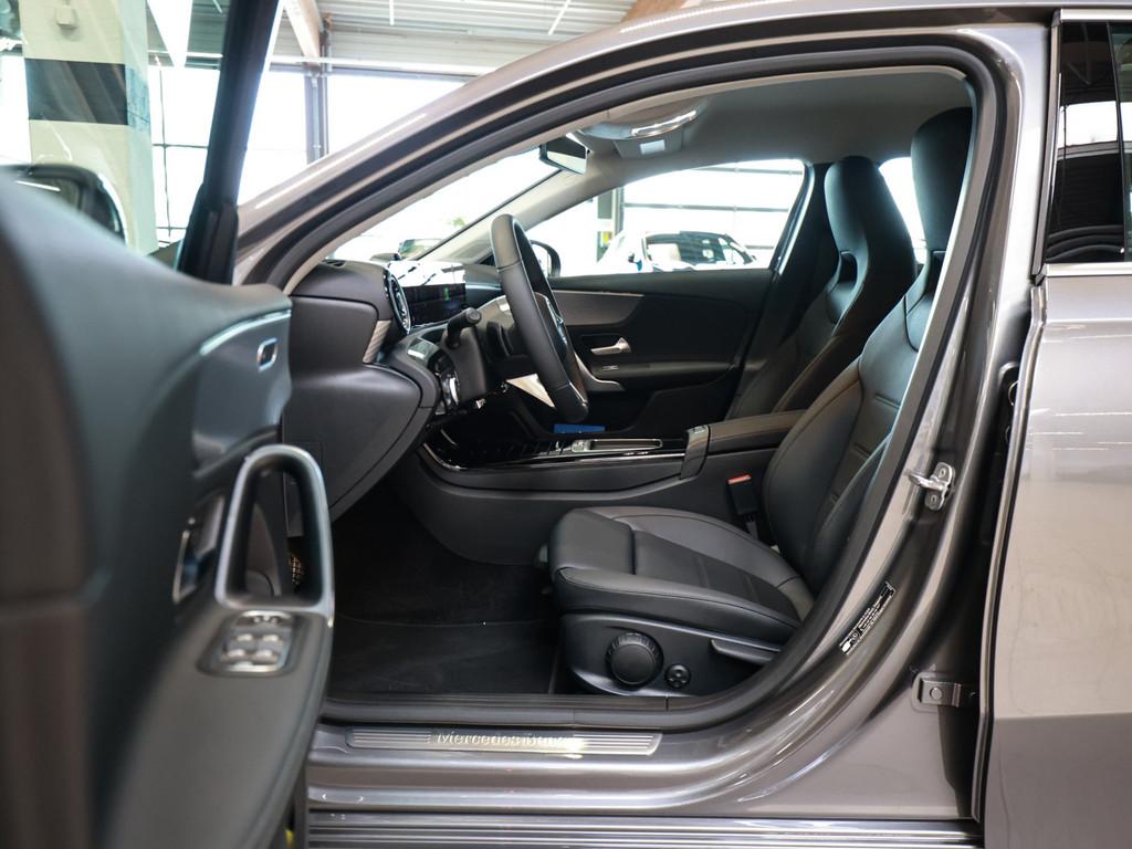 Mercedes-Benz A 250 4M Progressive Line AHK LED Kamera Spurh.-