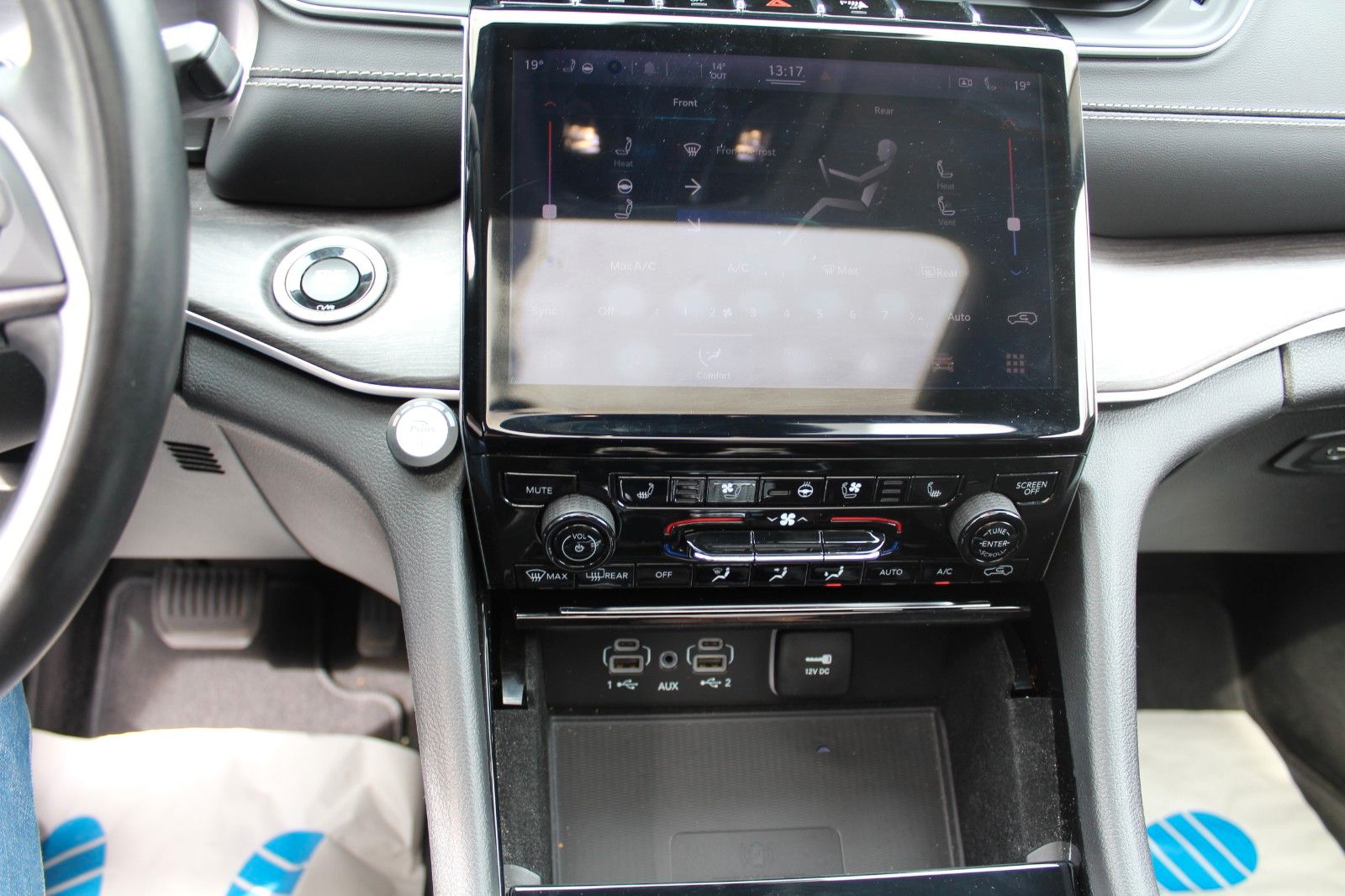 L-Ausf. 3,6 lit. V6, 4WD Limited m. LPG-Anlage