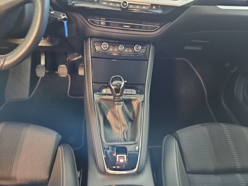 Fahrzeugabbildung Opel Grandland 1.2 DI GS, Navi, RFK, SHZ, LHZ,FSH
