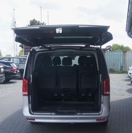Mercedes V 220 - 8