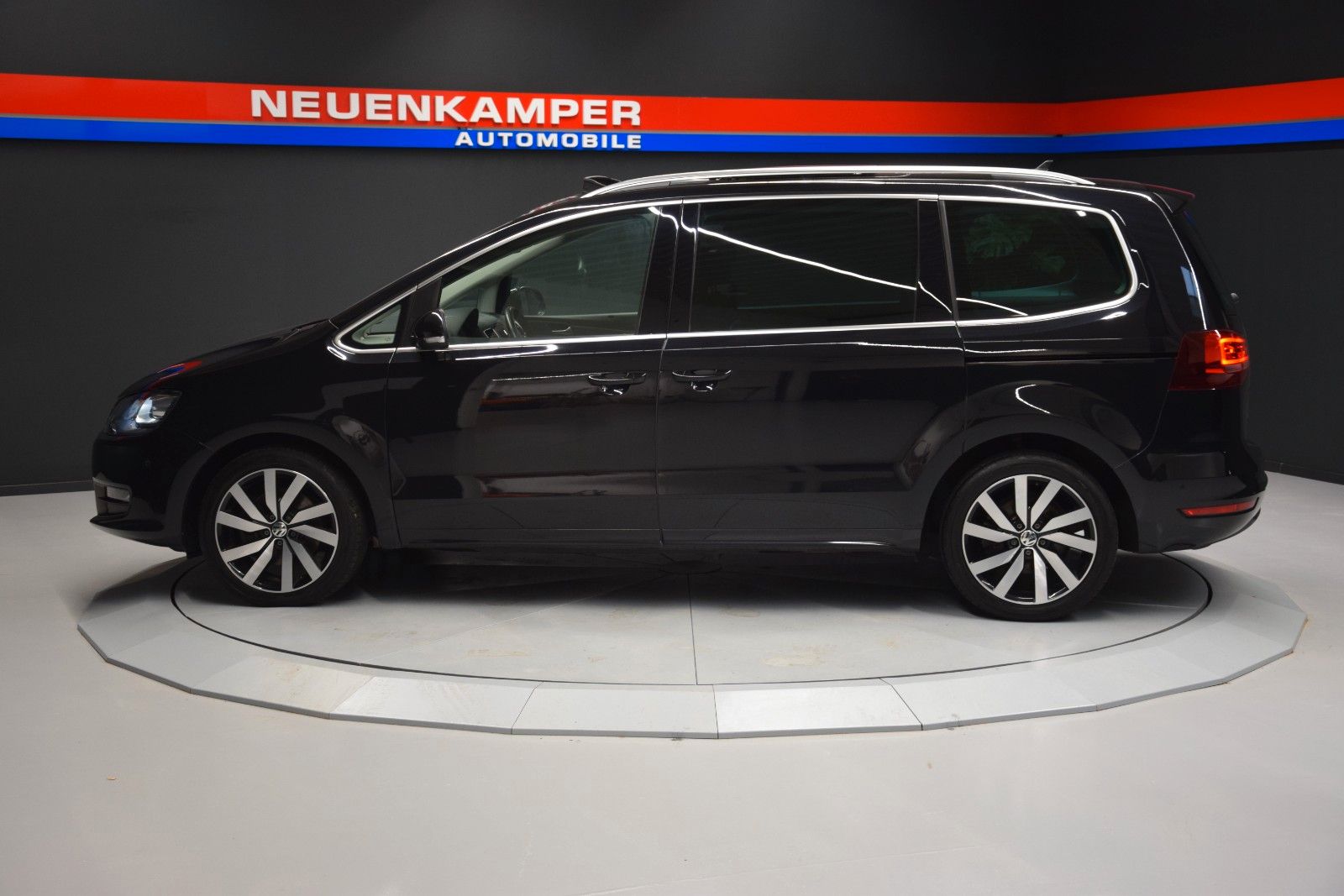 Fahrzeugabbildung Volkswagen Sharan Join Pano ACC Easy-Open Kamera Bi-Xenon